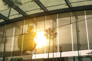 Which Apple ETF Delivers Bigger Gains?